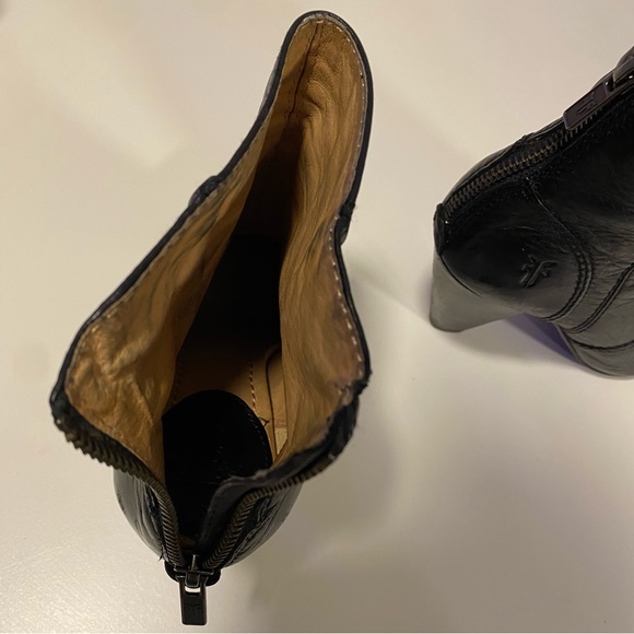 Frye Regina Heel Bootie Soft Vintage Leather Boots - Picture 6 of 15
